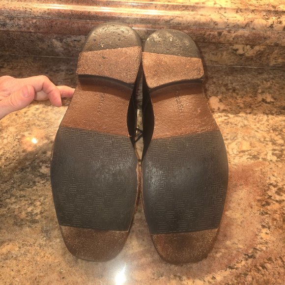 Cole Haan Classic Black Leather  Oxfords. - Picture 9 of 12